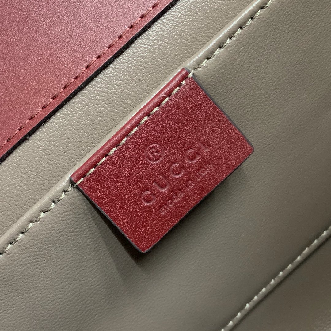Gucci包包价格 古驰新款ZUMI系列链条手提包单肩包24CM 酒红色