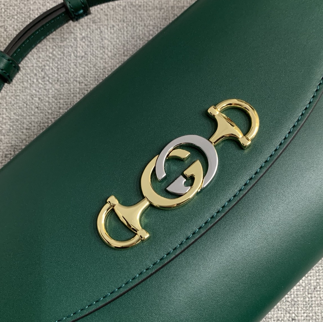 古奇新款女包 Gucci绿色平纹牛皮ZUMI系列手拿包链条斜挎包24CM