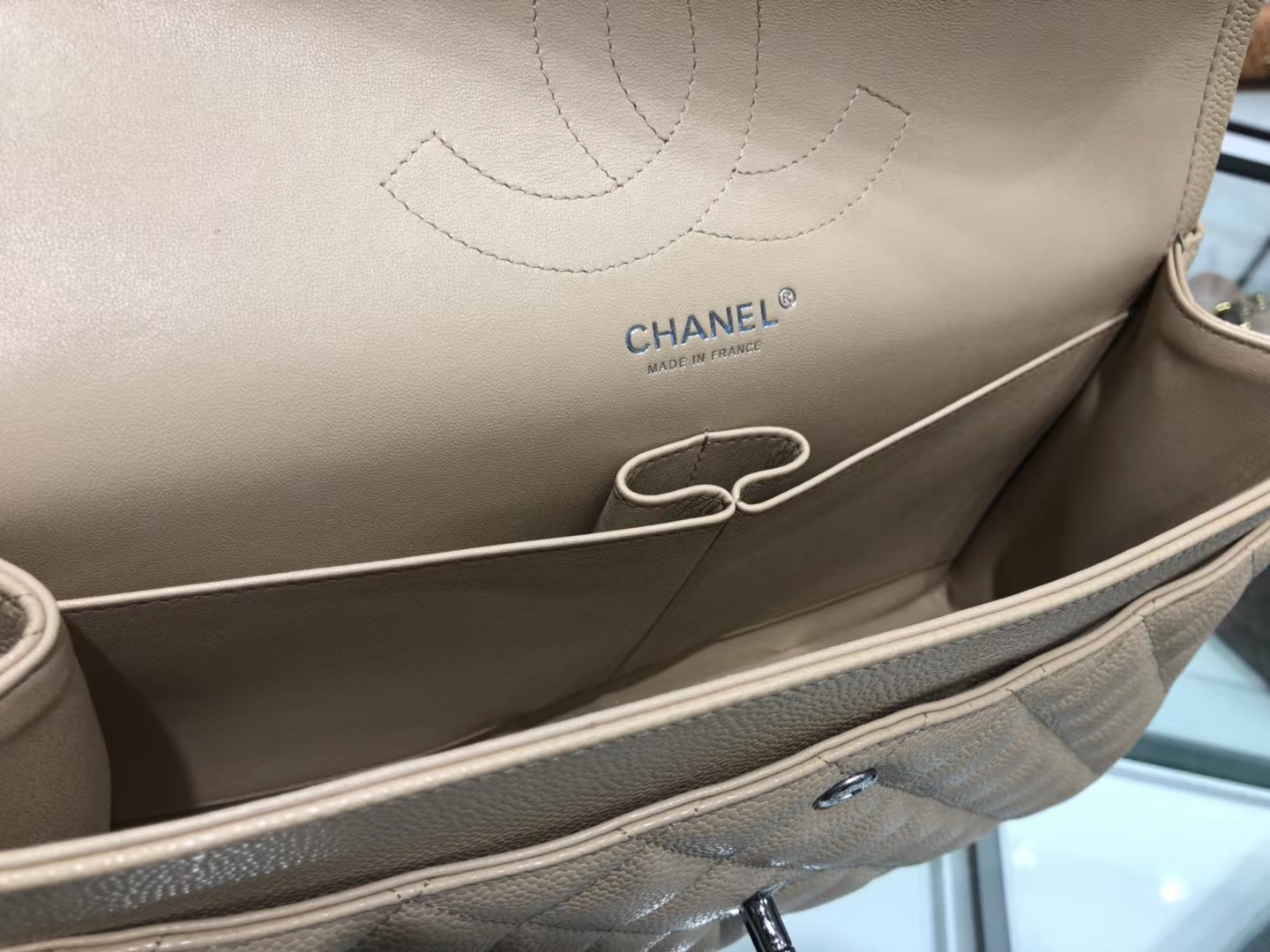 Chanel（香奈儿）cf jumbo 链条包 杏仁色 银扣 30cm