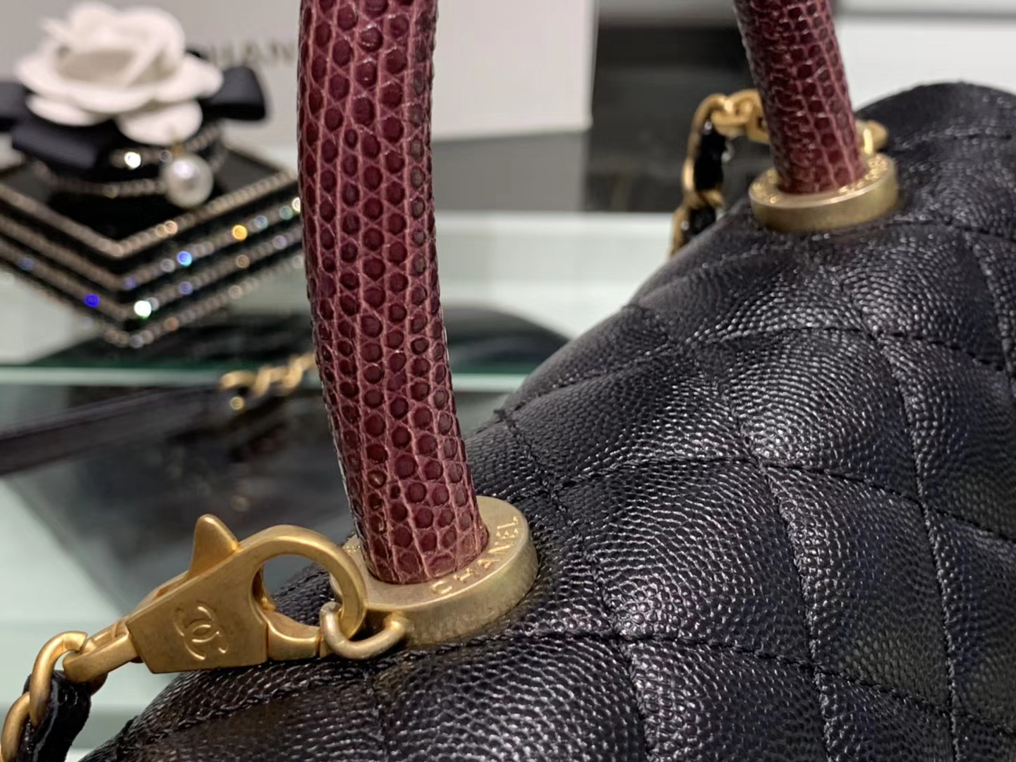 Chanel（香奈儿） coco handle 小号 链条包 黑色 金扣 蜥蜴手柄 24cm