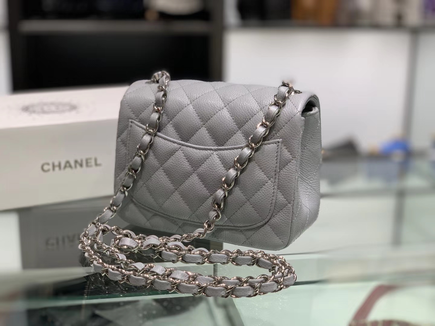 Chanel（香奈儿）cf # 链条包 浅灰色 银扣 银链 17cm