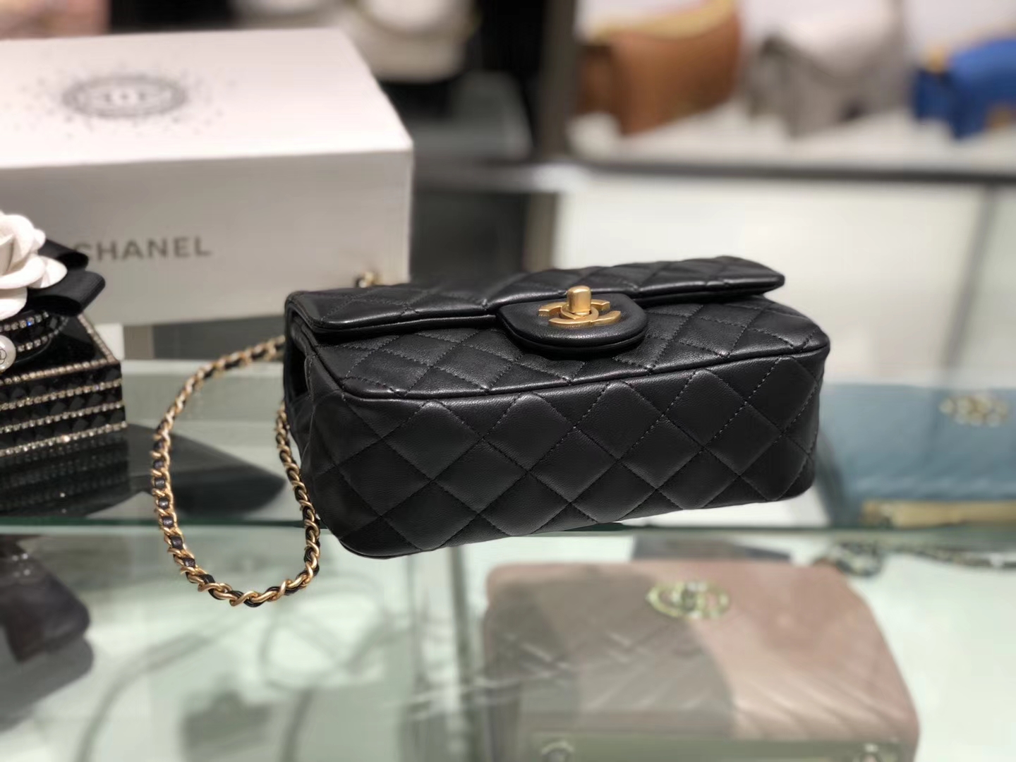 Chanel（香奈儿）最火 cf mini 小金珠 系列 黑色 金扣 20cm