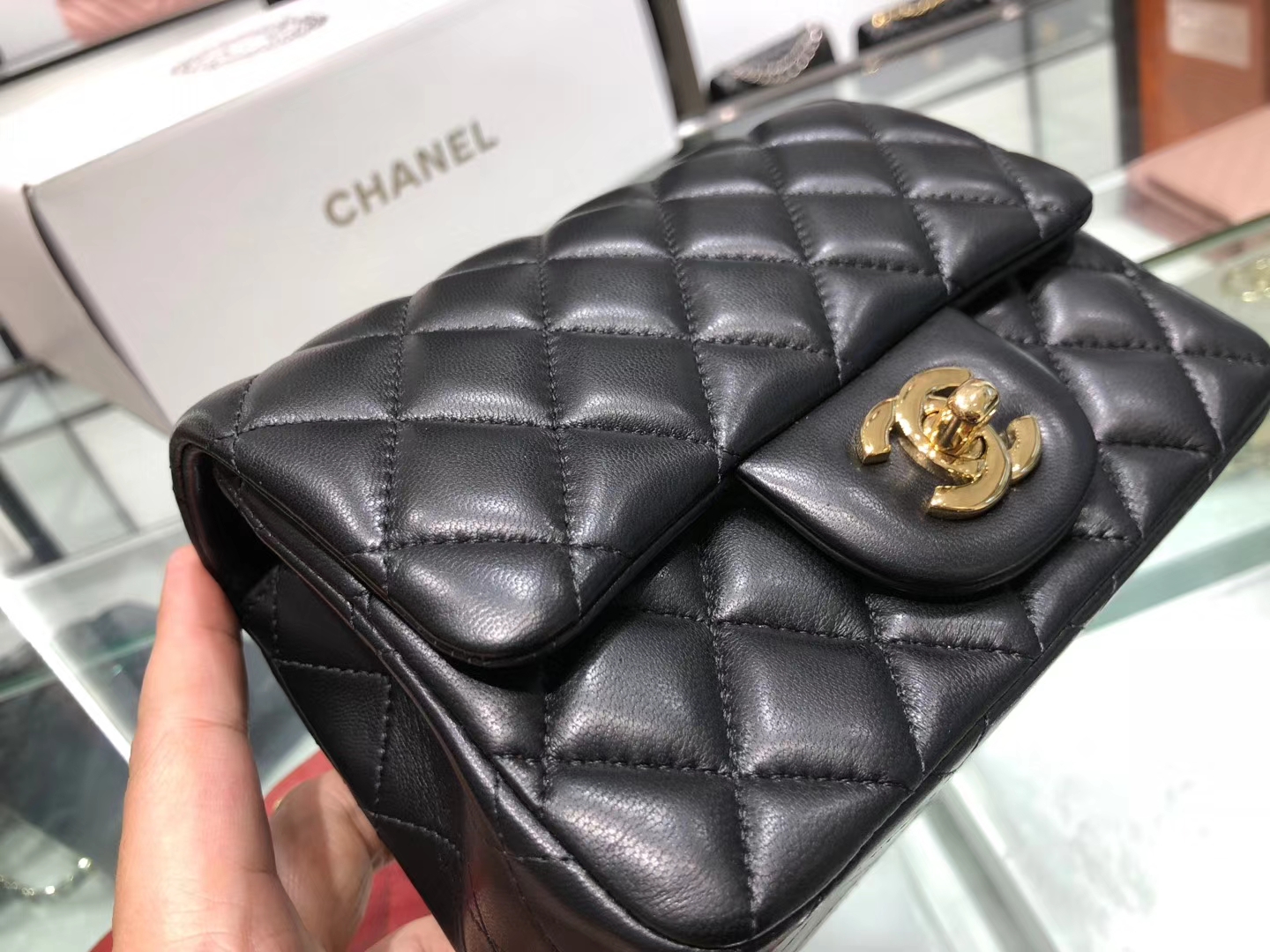 Chanel（香奈儿）cf # 链条包 羊皮 黑色 金扣 金链 17cm