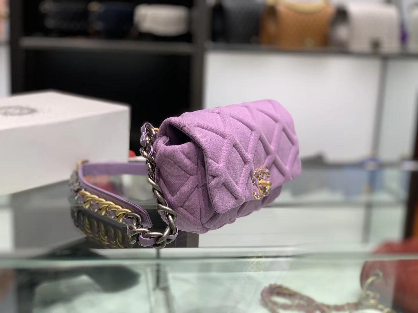 Chanel（香奈儿）马卡龙紫色 19腰包 Jersey针织面料 优雅又休闲
