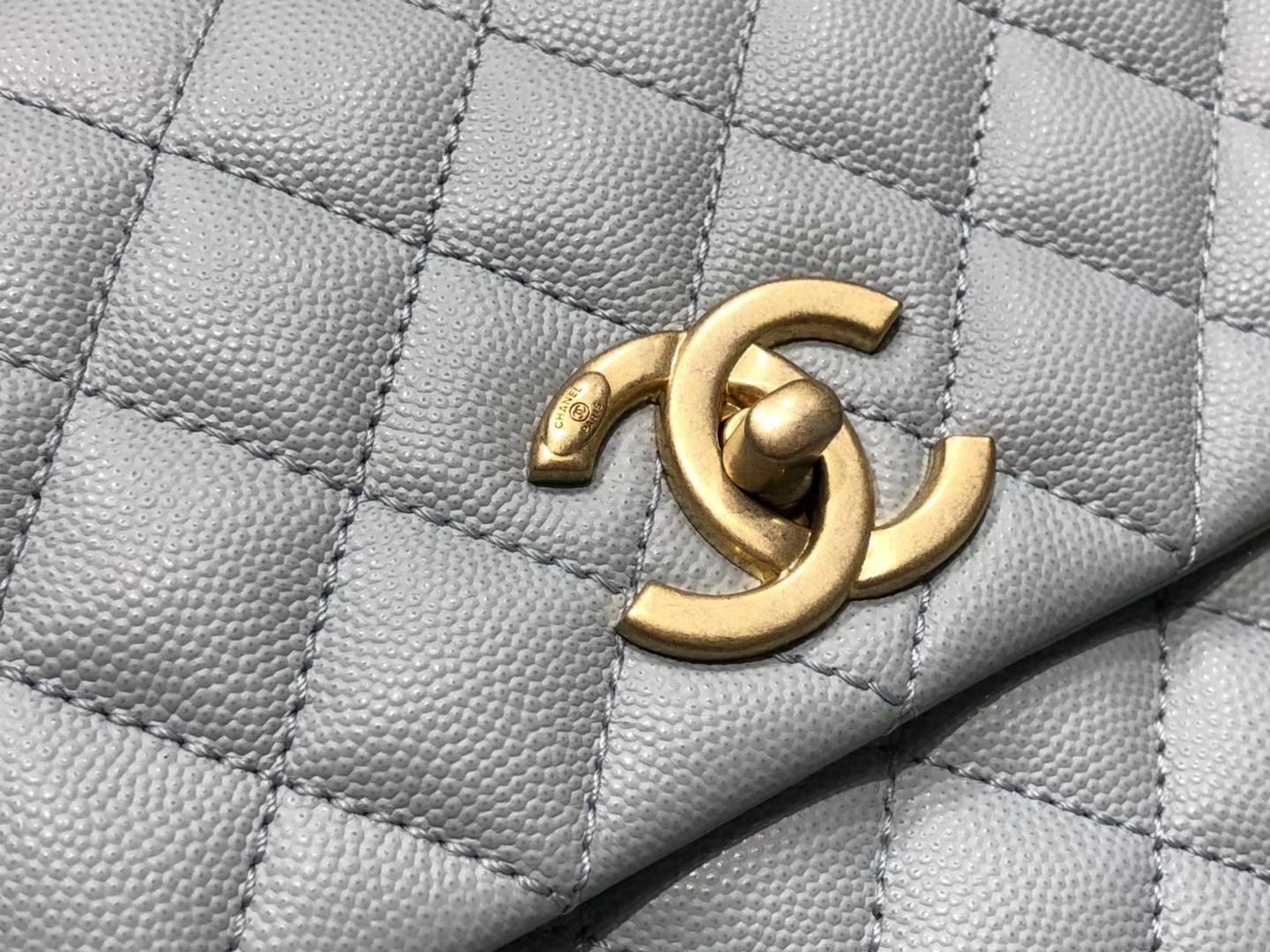 Chanel（香奈儿）coco handle # 中号 菱格包 浅灰蓝 金扣 29cm