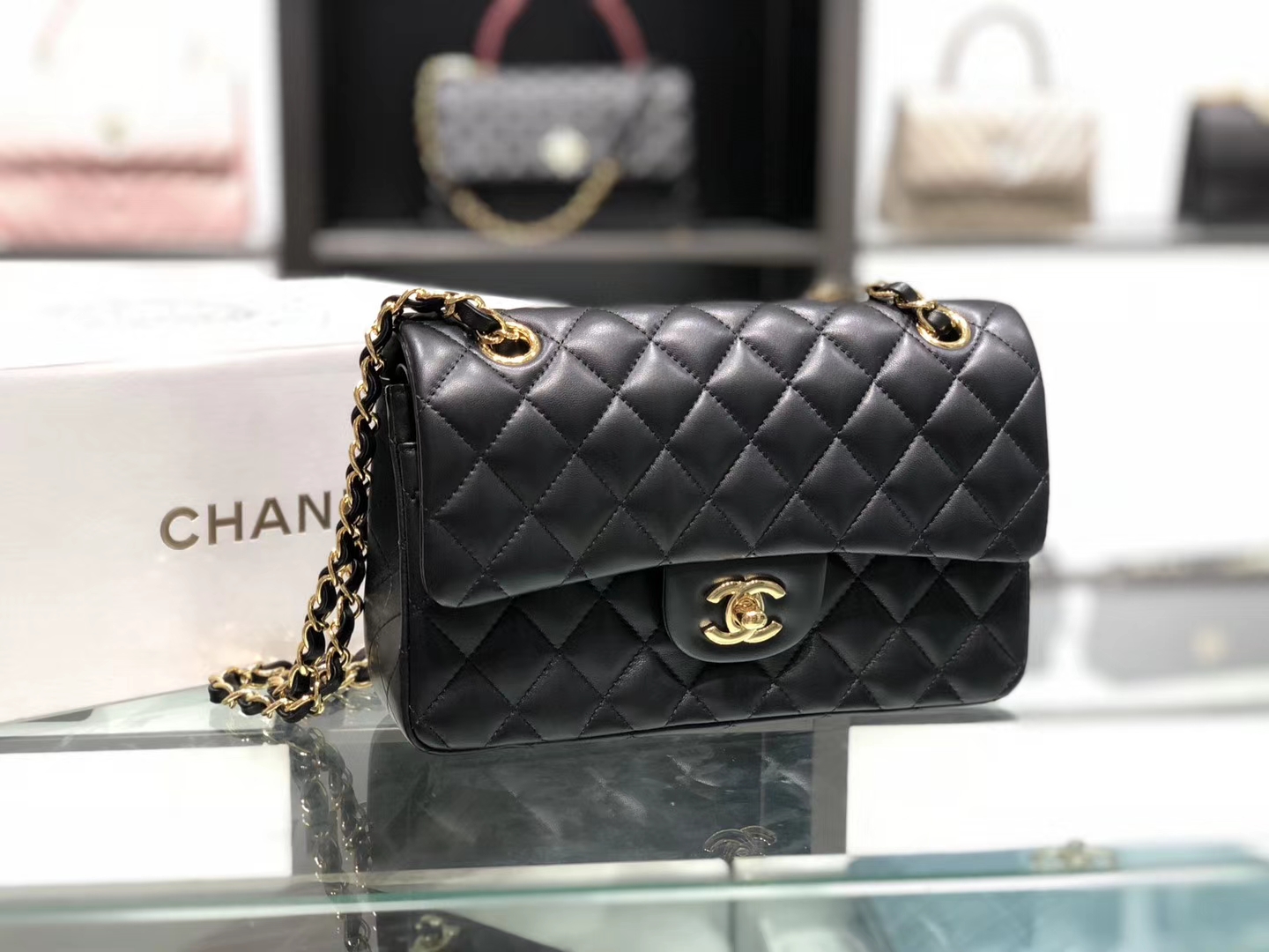Chanel（香奈儿）cf # 链条包 羊皮 黑色 金扣 金链 23cm