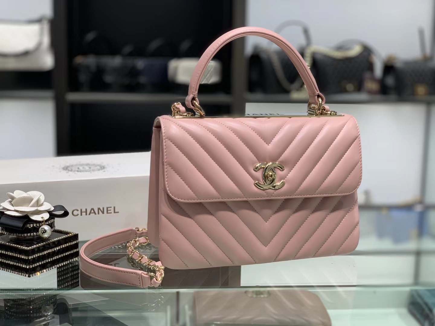 Chanel（香奈儿）Trendy cc  樱花粉 V格 25cm