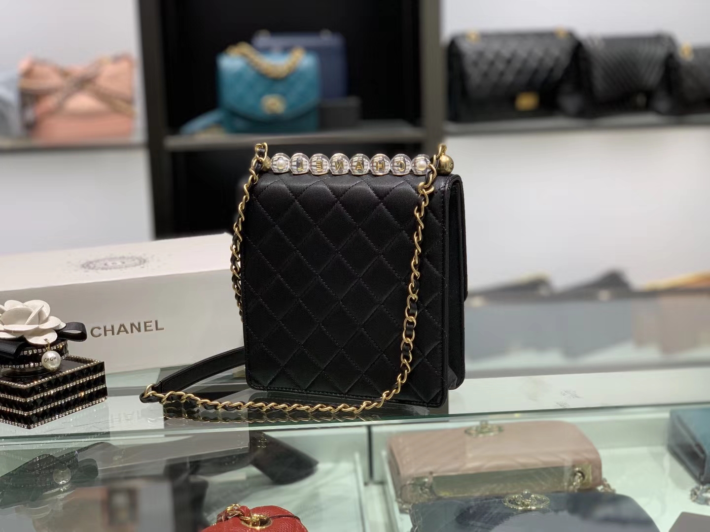 Chanel（香奈儿）???? 春夏升级版 透明珍珠包 黑色 金扣