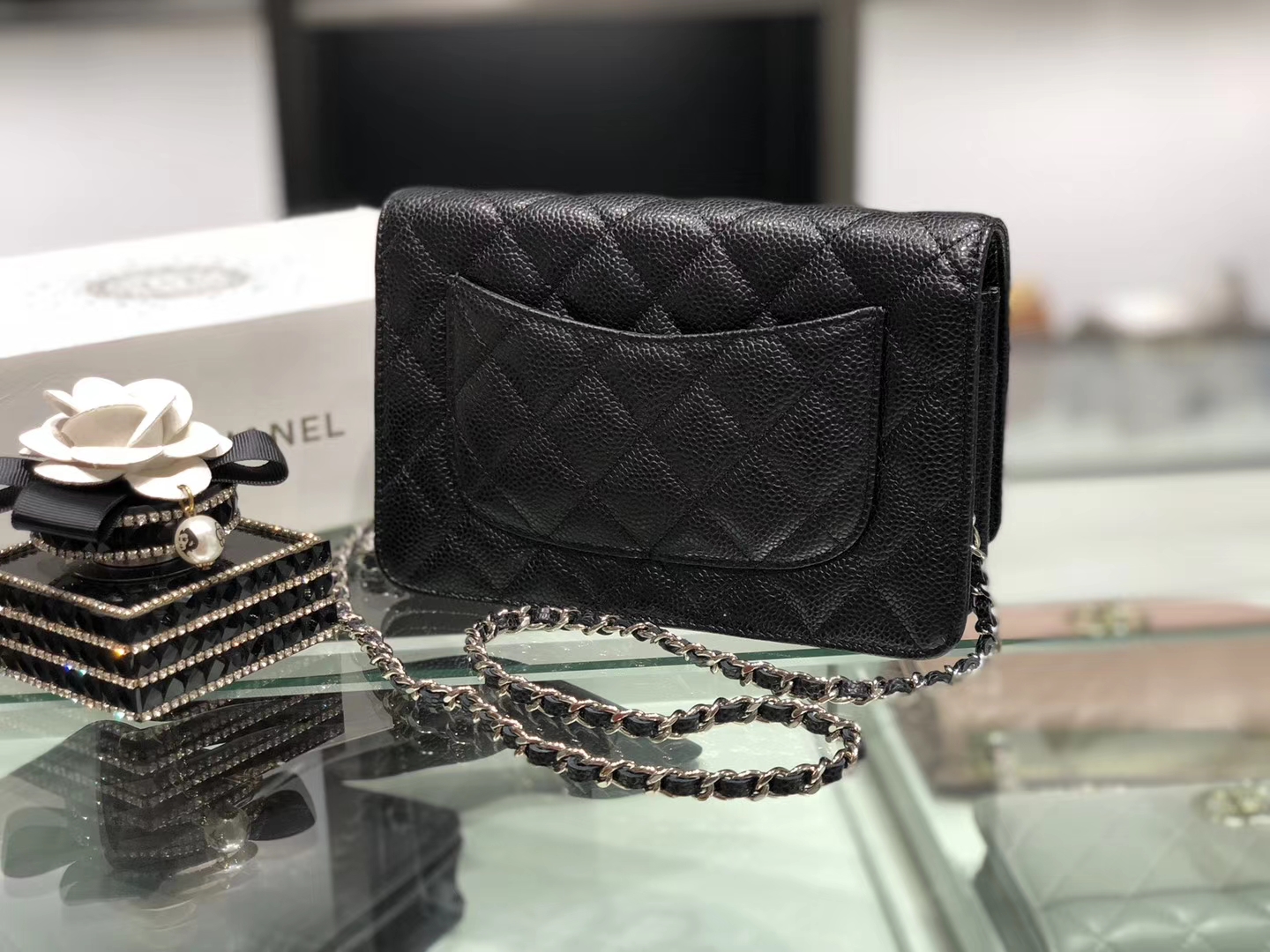 Chanel（香奈儿）最火 woc 发财包 链条包 黑色 银扣