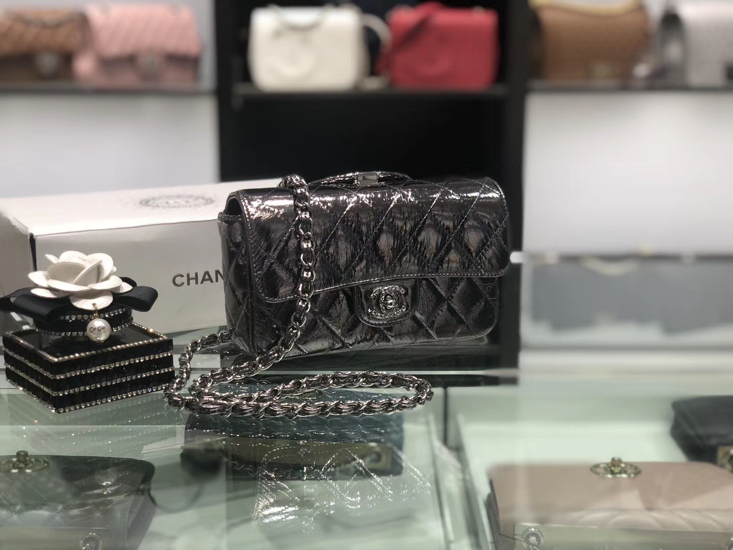 Chanel（香奈儿）CF # 圆环手环晚宴包 黑色 银扣