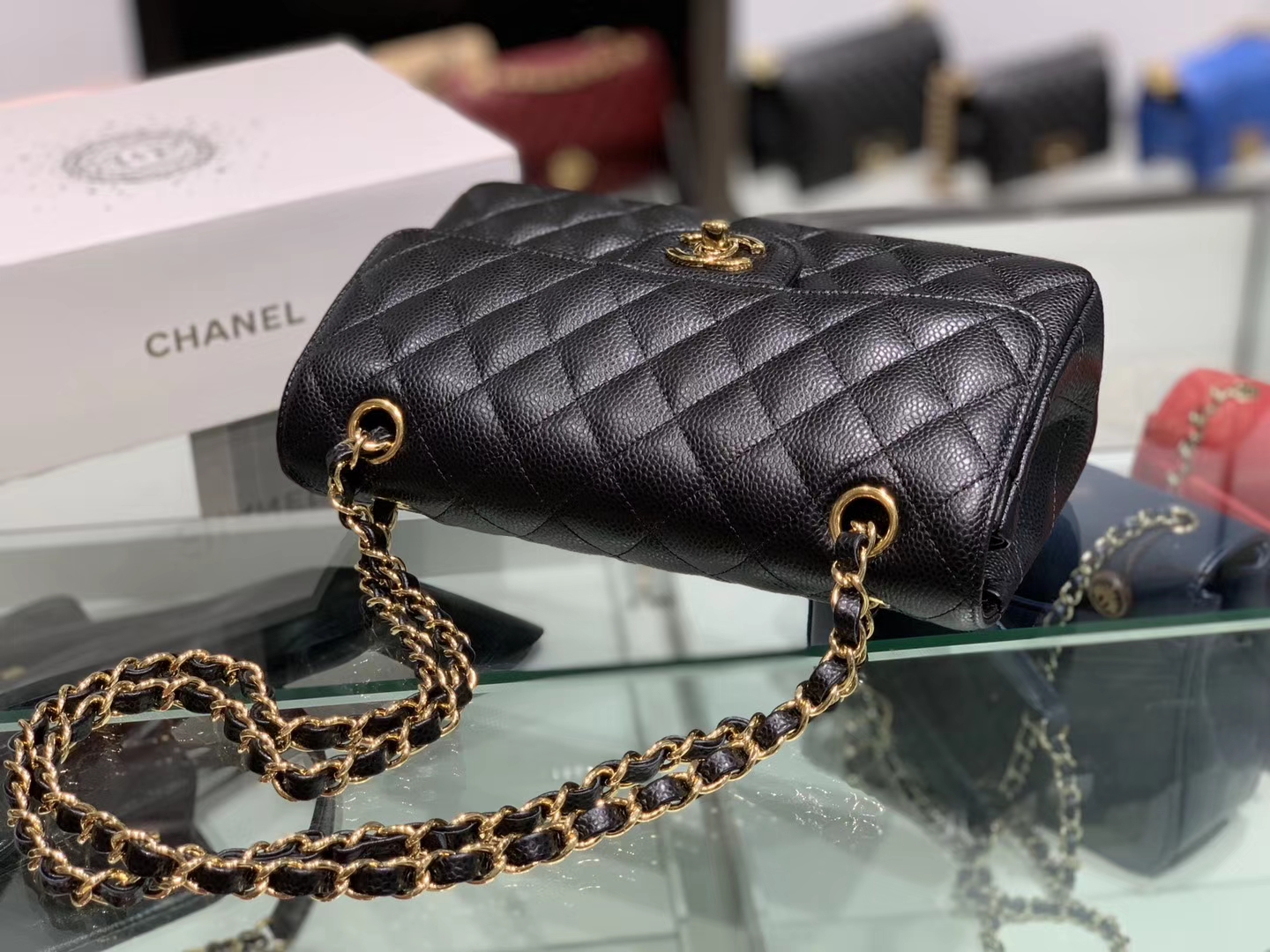 Chanel（香奈儿）cf jumbo 链条包 经典黑 金扣 金链 23cm