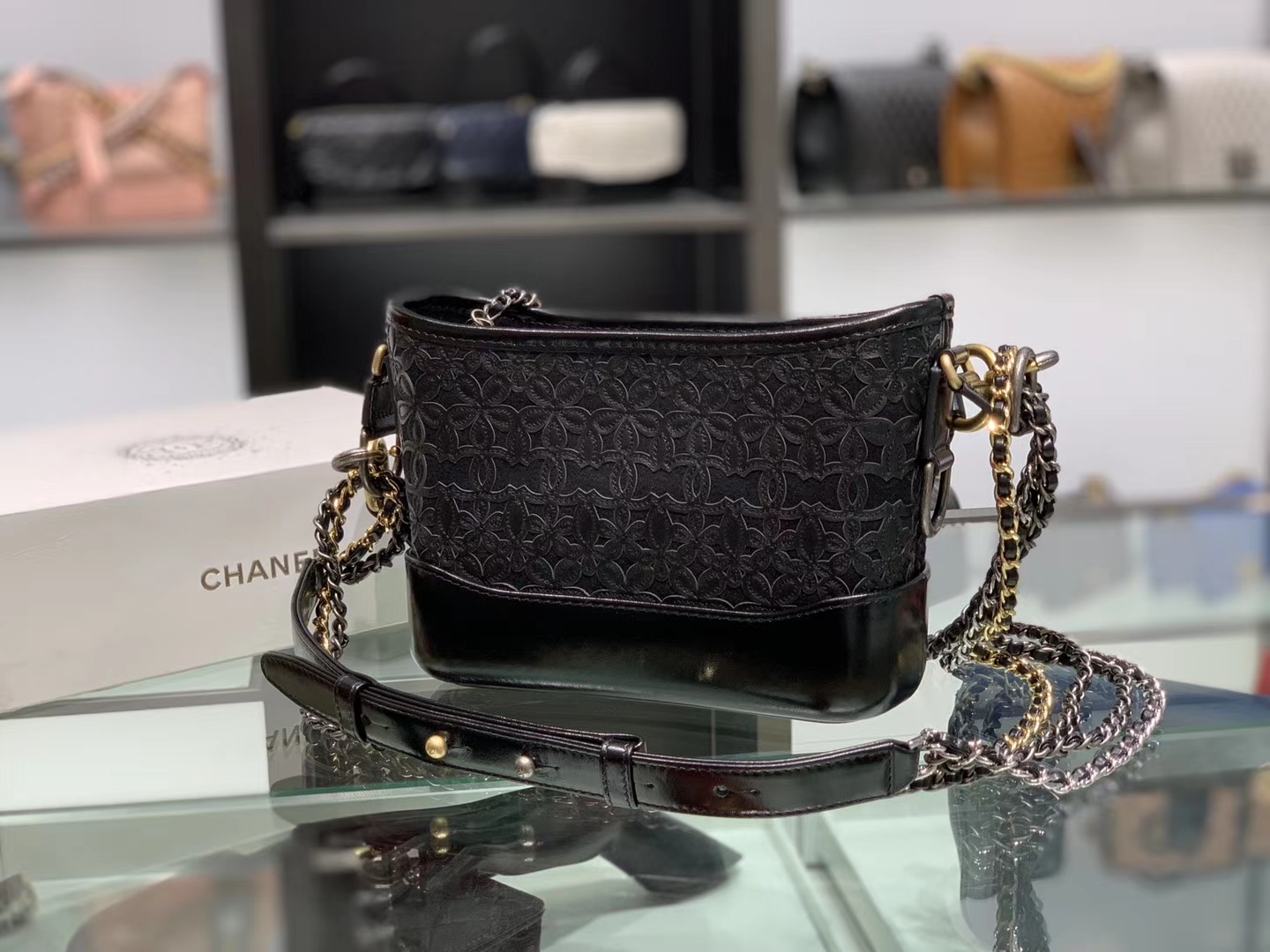 Chanel（香奈儿）𝖌𝖆𝖇𝖗𝖎𝖊𝖑𝖑𝖊 # 流浪包 黑色 小牛皮 羊毛毛毡 金色 银色 钌色金属 20cm
