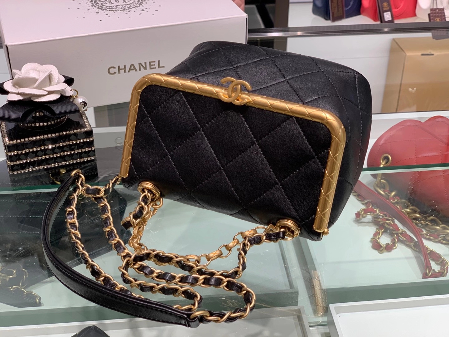 Chanel（香奈儿）2020 当季最火 磁铁搭扣包 黑色 大号