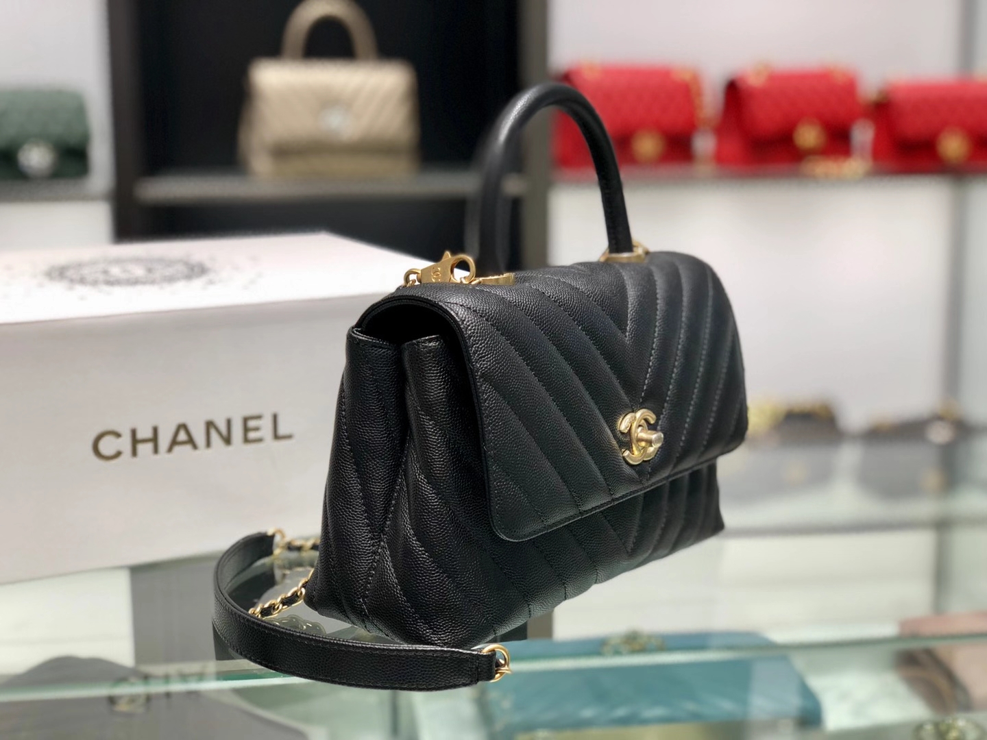 Chanel（香奈儿）coco handle 小号 V格 黑色 金扣 24cm