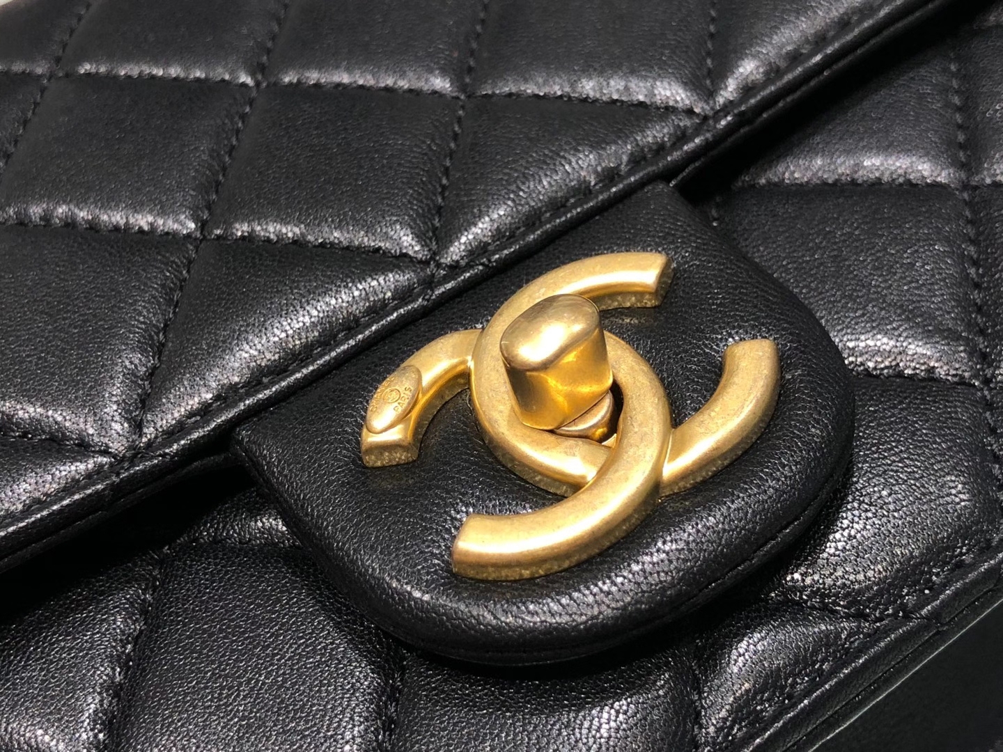 Chanel（香奈儿）横款 珍珠 链条包 黑色 16×21×4