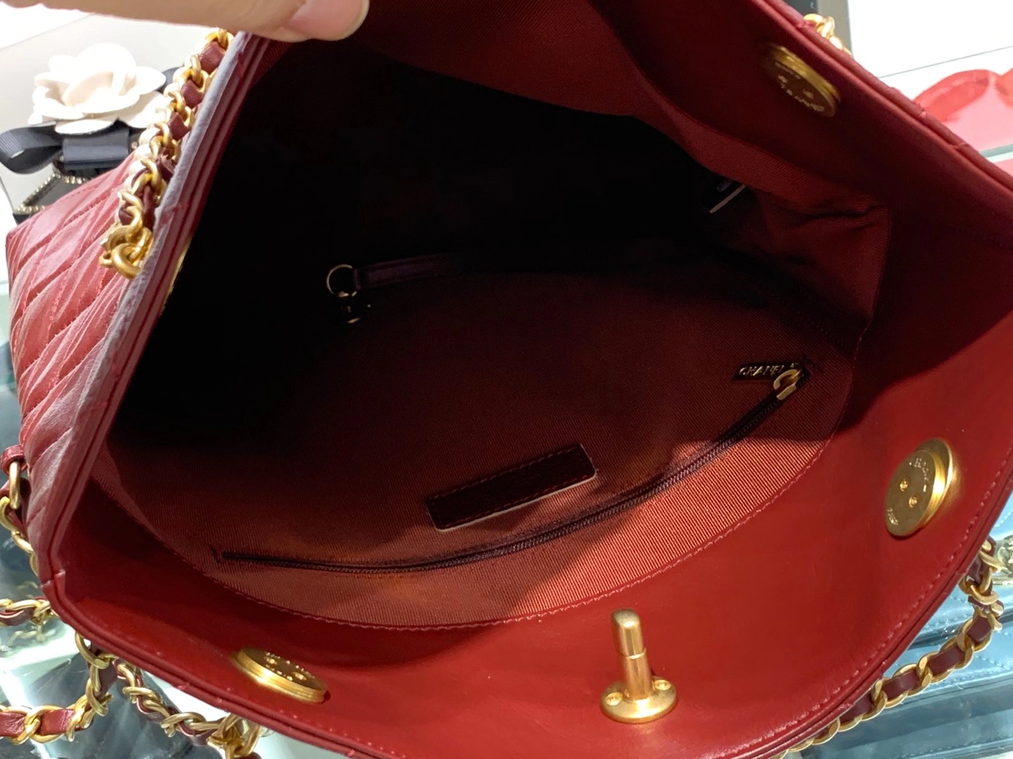 Chanel（香奈儿）2020 新款 tote bag 秋冬珍珠链条购物包 酒红色 34×26×5cm