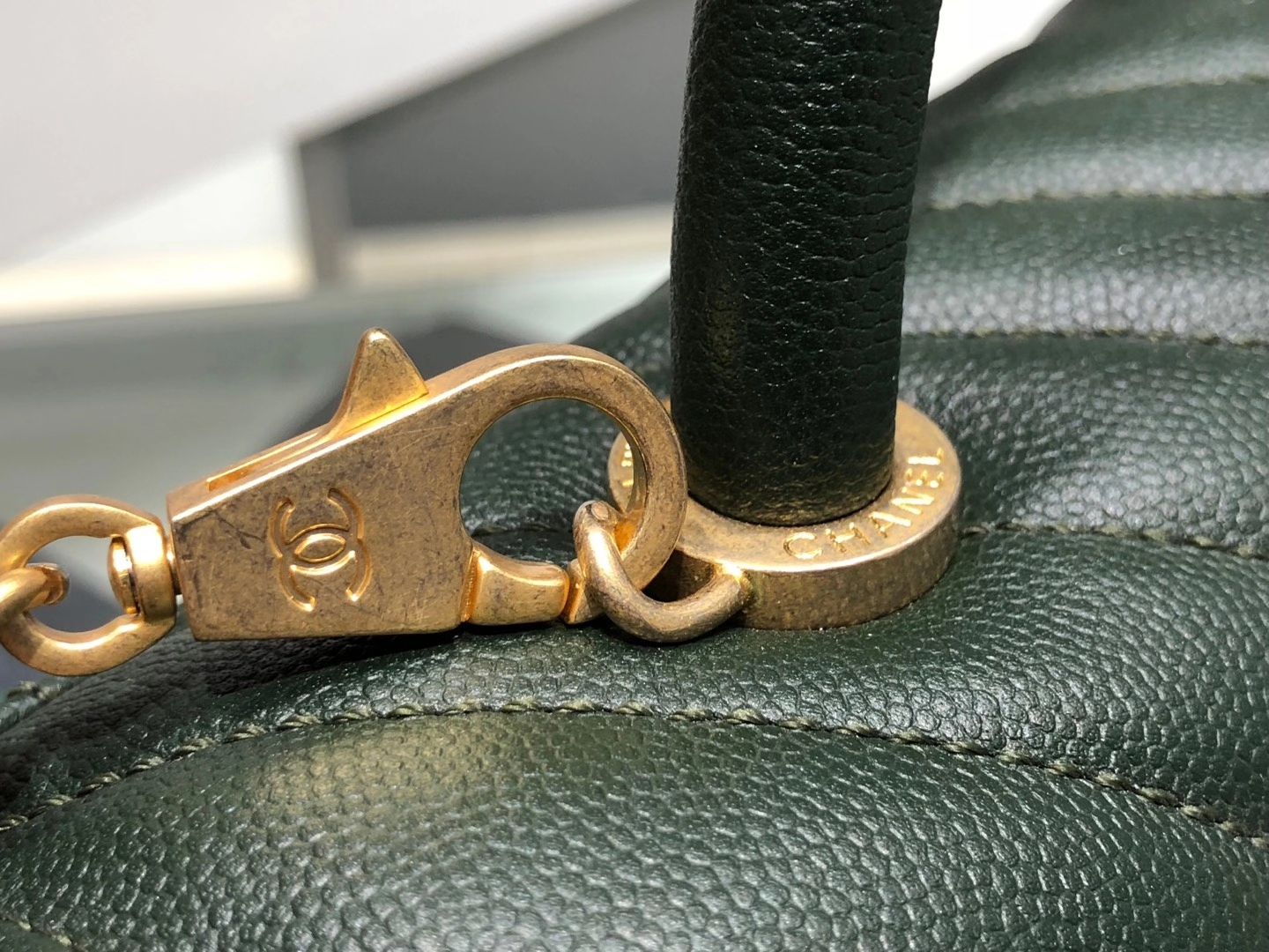 Chanel（香奈儿）coco handle 中号 V格 墨绿色 金扣 29cm