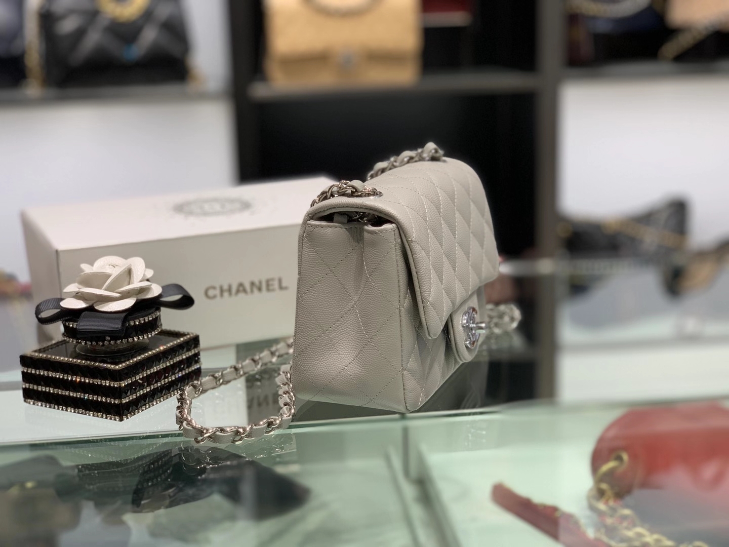Chanel（香奈儿）最火 cf 链条包 方胖子 斑鸠灰 细球纹 银扣 银链 17cm