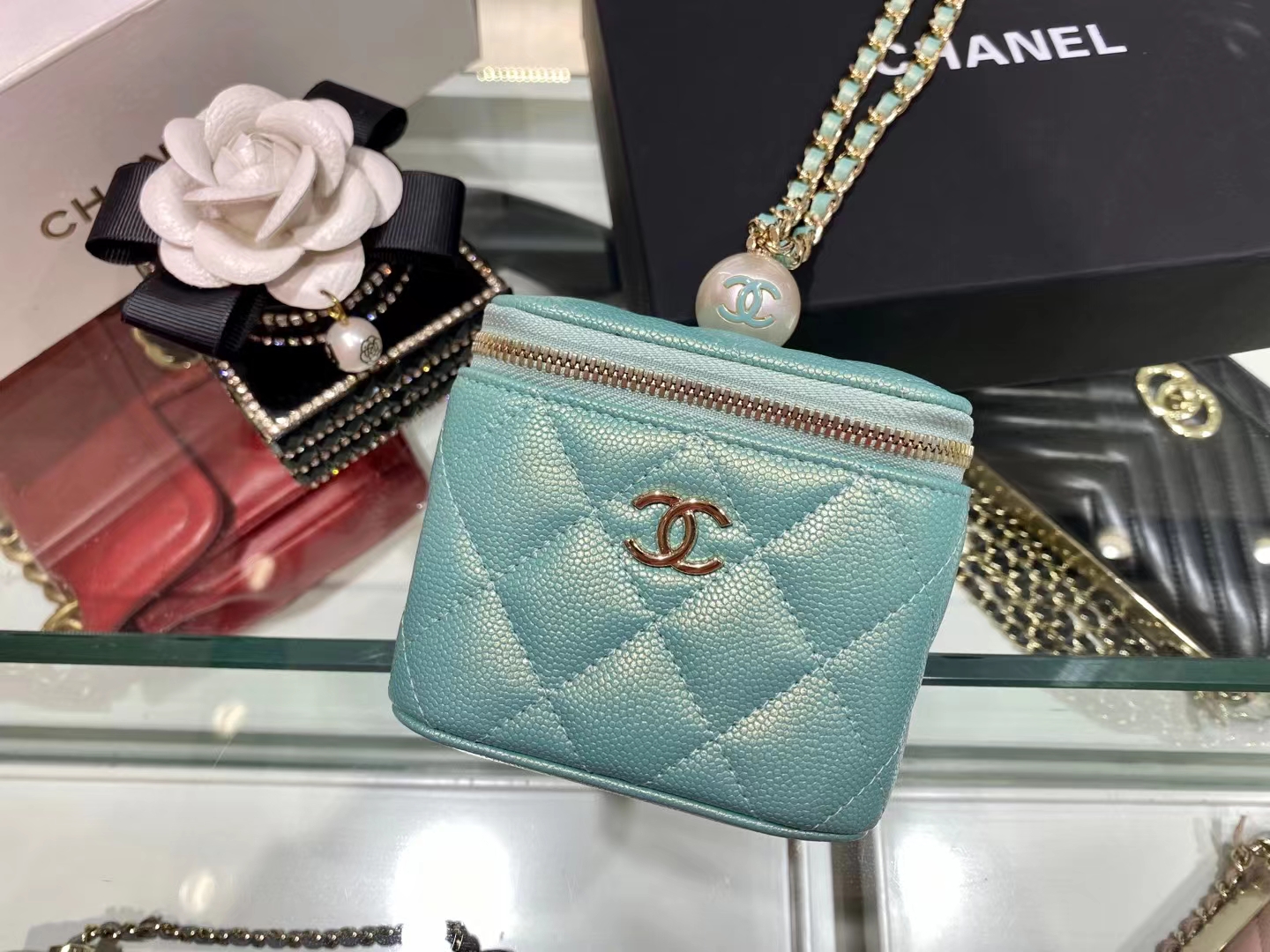 Chanel（香奈儿）2021 新款 一颗珍珠手拎包 薄荷绿 可盐可甜