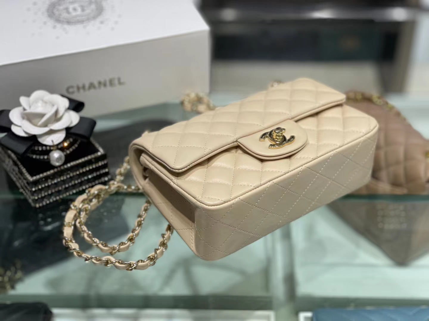 Chanel（香奈儿）Ohanel CF 链条包 米黄色 金链 金扣 20cm