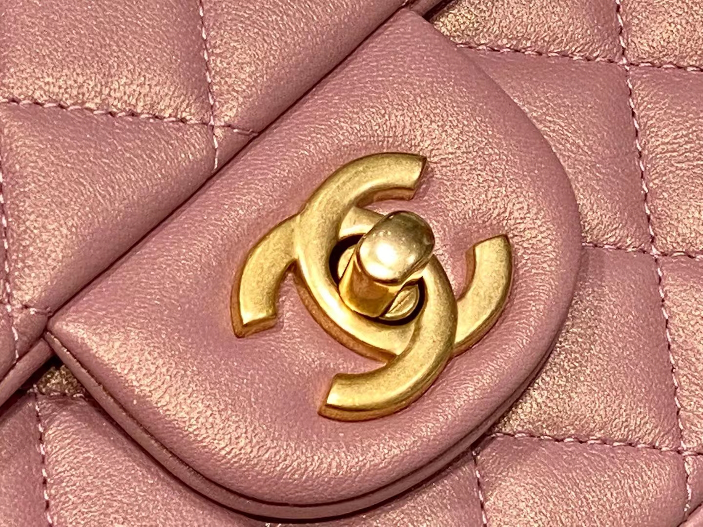 Chanel（香奈儿）2021早春包 cf mini手柄包 珠光紫色