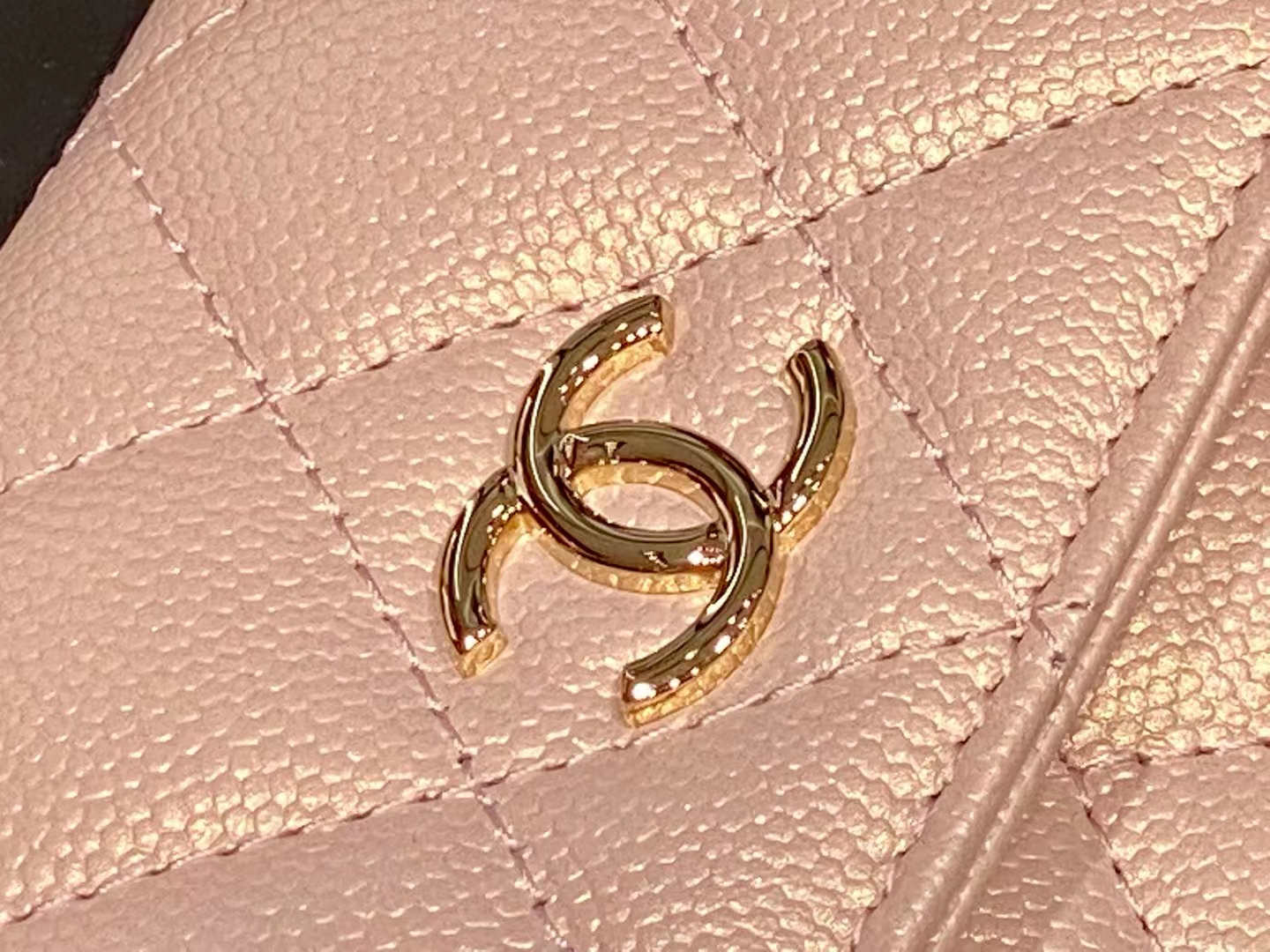 Chanel（香奈儿）Ohanel 一颗珍珠零钱包 金粉色 金链 金扣